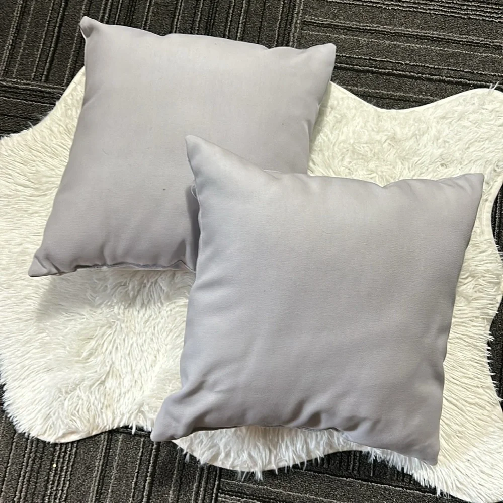 'Joy to the World' Holiday Indoors Outdoors Gray Throw Pillows NEW